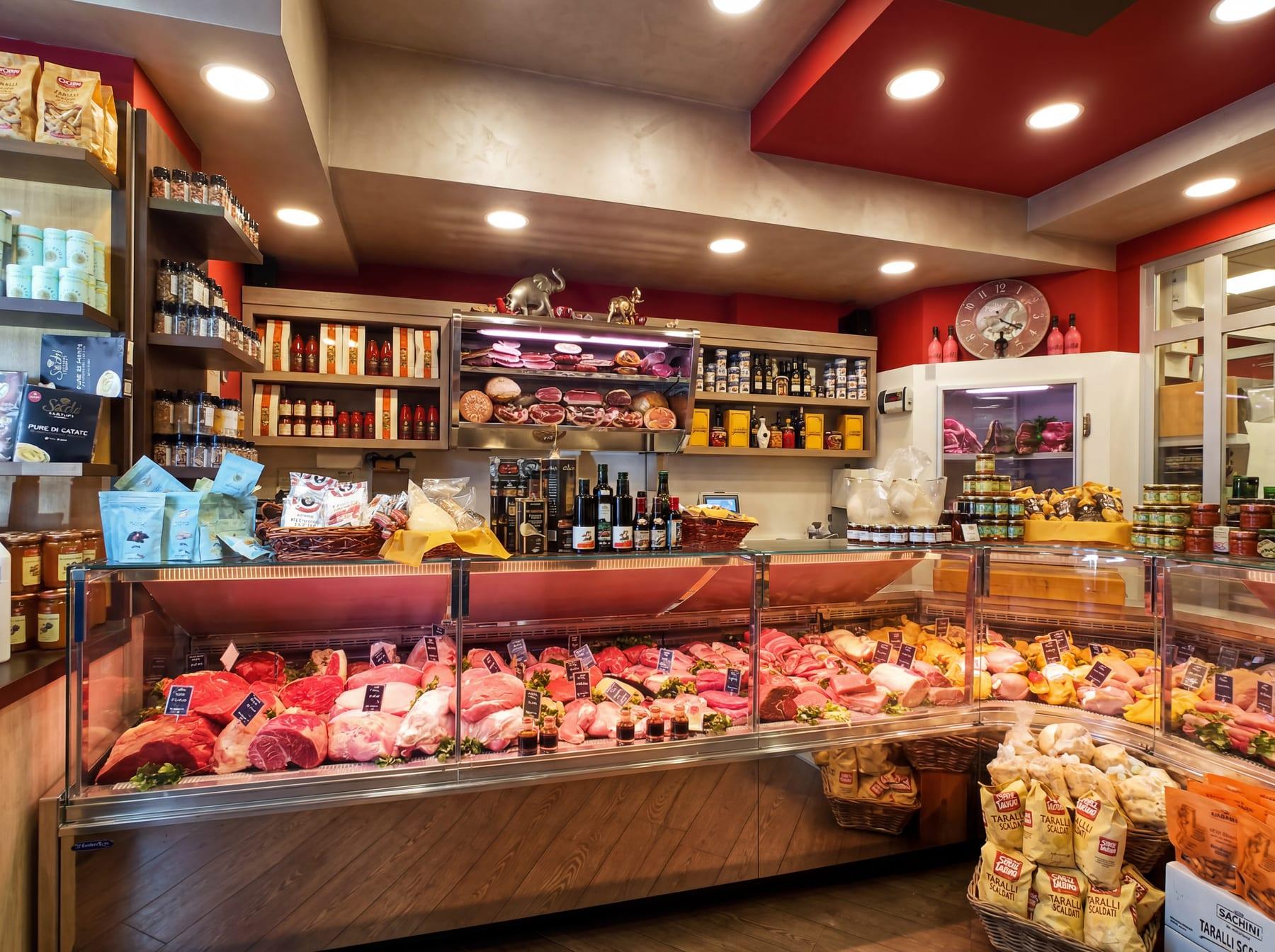 Interno Macelleria Amici